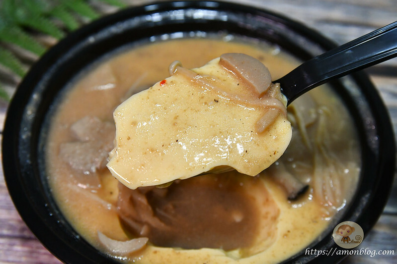 台中平價便當推薦,百元主食選擇多且可雙拼,配菜種類多超豐盛,覓蠶健康餐盒