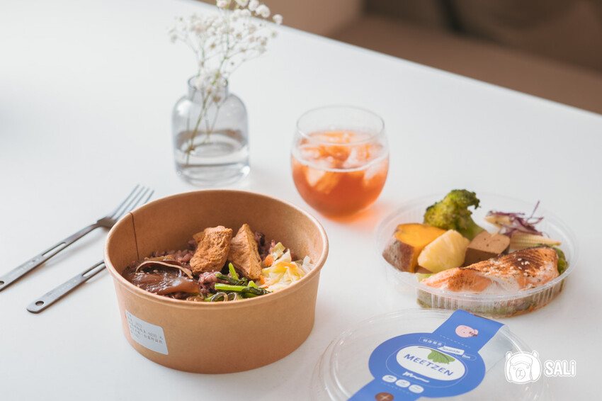 覓蠶健康餐盒|台中南區便當推薦,主菜選擇多元份量十足,最低119元起 - 莎笠,小日子