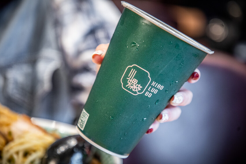 螺螄粉控必訪小螺波板橋店，份量大又美味，道地酸辣風味