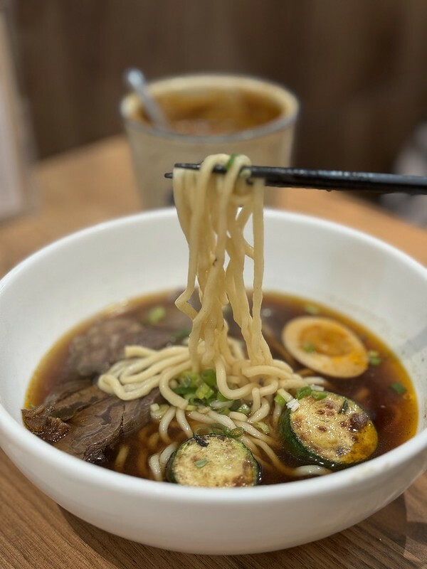 桃園中壢|尋味麵舖,美味文青小店。(中壢美食/中壢高中校園美食)