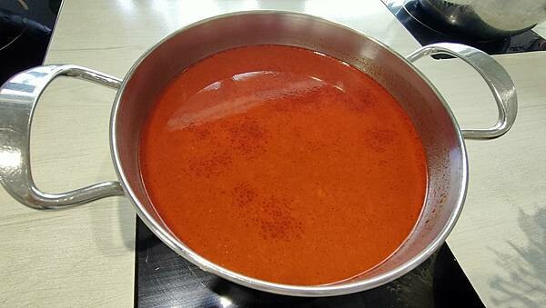 桃園高品質鍋物~~嚴選全台各地優質食材~新竹雪山鱘龍魚.優質