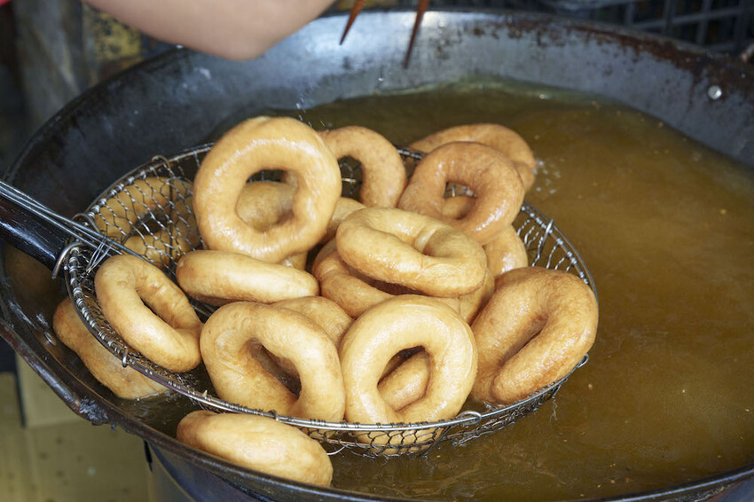 台北美食 南波One雙胞胎甜甜圈｜記憶裡的古早味「麻花捲、甜甜圈、芝麻球」　還有浮誇芋泥「超營養三明治」