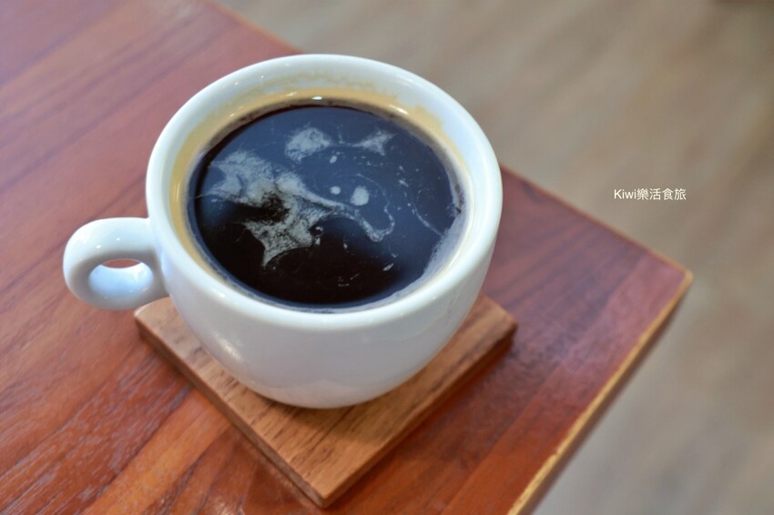 員林咖啡｜迥畫廊咖啡很有唯美復古感咖啡館，手沖咖啡、下午茶甜點都很棒，近員林基督教醫院周邊美食