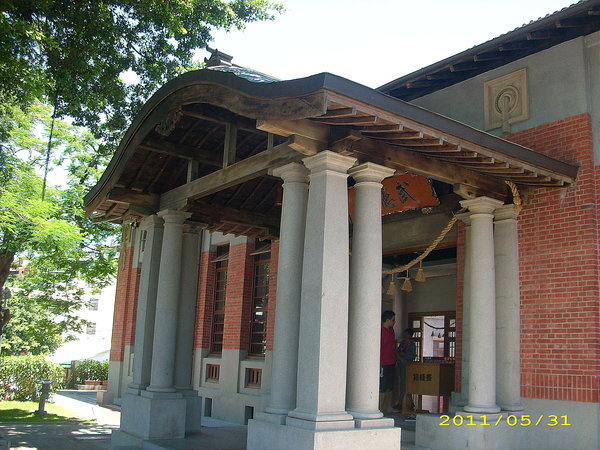 高雄武德殿(振武館)：文化公車遊趣(四)~武德殿及周邊