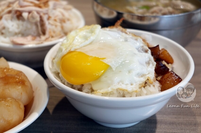 新竹市東區新竹美食|禾日香古早味魯肉飯-百萬YouTuber推薦，膠質滿滿魯肉飯加太陽蛋超誘人!!|Ku’s dream酷的夢|全台滷