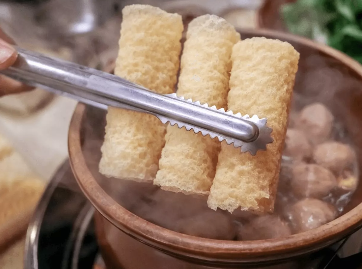 陶甕炭火必吃！桃園霸味薑母鴨爆滿店，中正北店超狂。