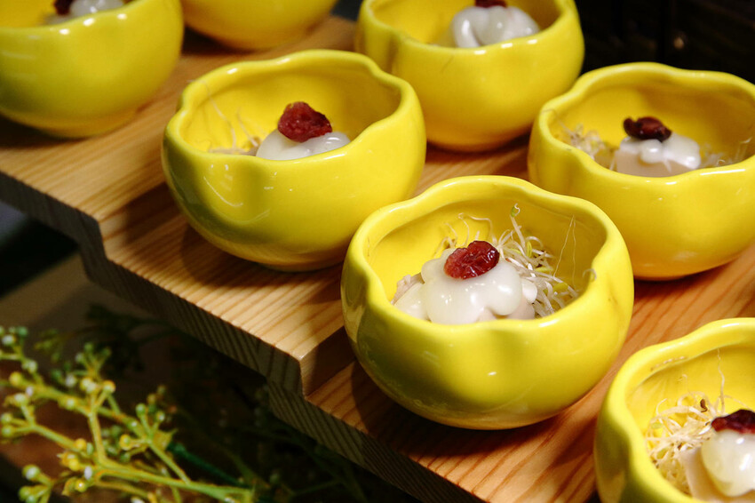 穿越川粵百匯，桃園港點吃到飽推薦，桃園CP值最強「川菜＋港點