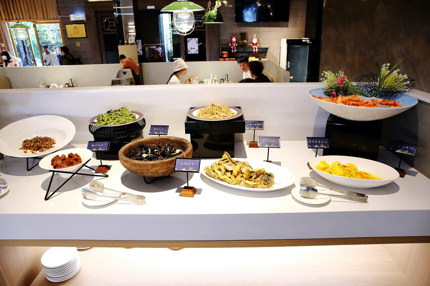 穿越川粵百匯，桃園港點吃到飽推薦，桃園CP值最強「川菜＋港點