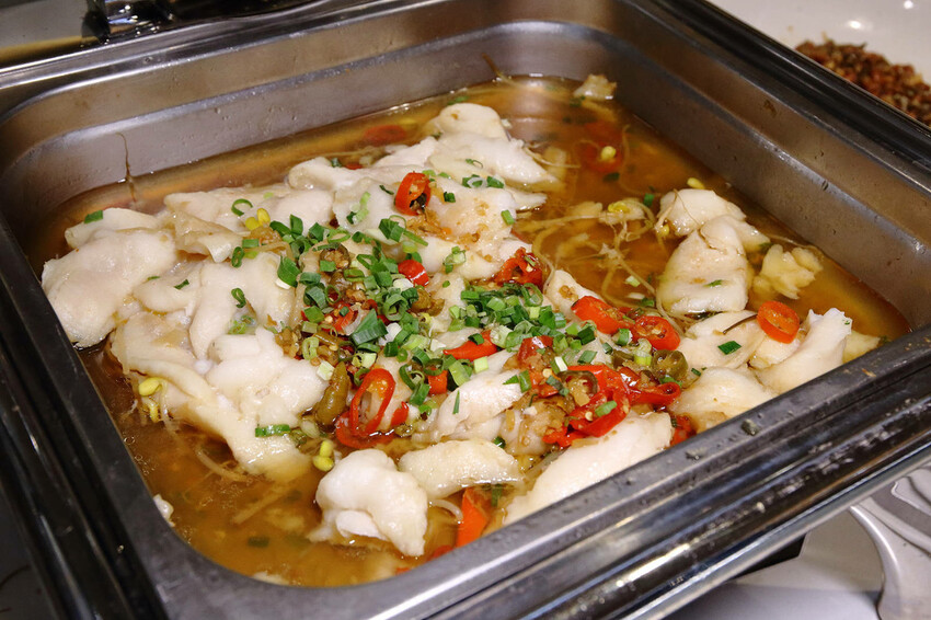 穿越川粵百匯，桃園港點吃到飽推薦，桃園CP值最強「川菜＋港點