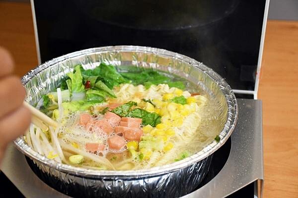 南部首家韓國24H智能拉麵店~開賣囉!【24H韓金智能拉麵-藍田創始店】多款韓國拉麵、還有豐富自助吧,多元