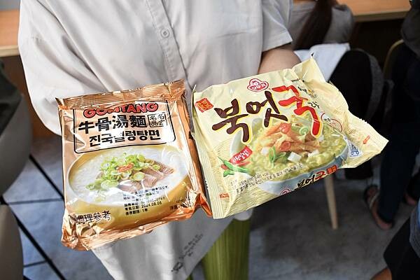 南部首家韓國24H智能拉麵店~開賣囉!【24H韓金智能拉麵-藍田創始店】多款韓國拉麵、還有豐富自助吧,多元