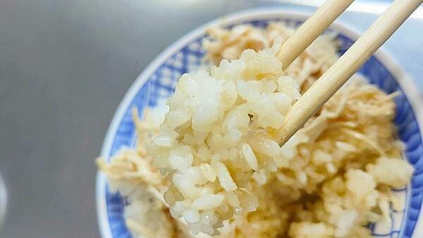 嘉義梁雞肉飯｜隱藏在巷弄裡評價爆高的板橋雞肉飯