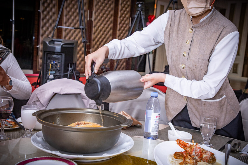 台中大墩路台南擔仔麵｜台中美食，台菜海鮮料理新標竿！超奢華頂級台南阿舍宴