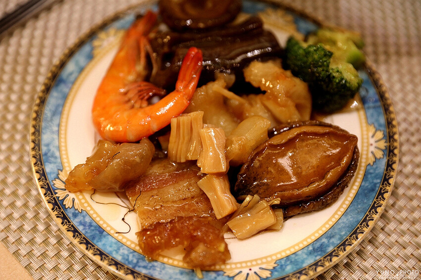 台中大墩路台南擔仔麵｜30周年老食光、新滋味風華再起 奢華頂級台南阿舍宴(台中好吃海鮮餐廳推薦)