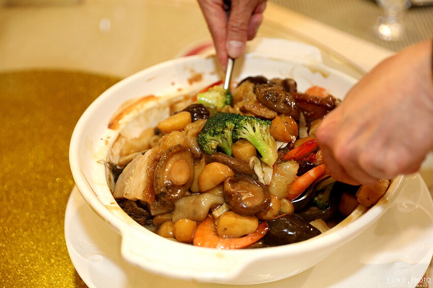 台中大墩路台南擔仔麵｜30周年老食光、新滋味風華再起 奢華頂級台南阿舍宴(台中好吃海鮮餐廳推薦)