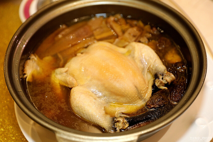 台中大墩路台南擔仔麵｜30周年老食光、新滋味風華再起 奢華頂級台南阿舍宴(台中好吃海鮮餐廳推薦)