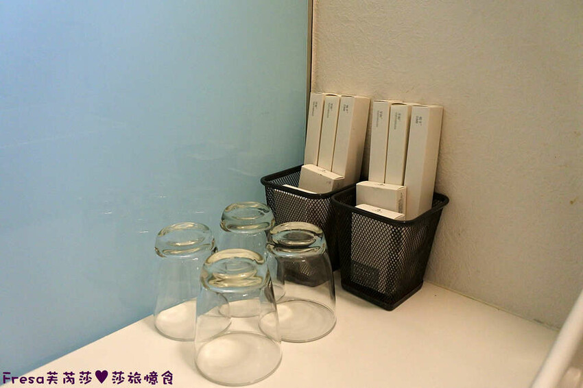 高雄飯店【小承輕旅】美麗島捷運站交通轉乘超方便！舒適溫暖家庭客房.六合夜市步行即抵│高雄青旅│南華商圈 - Fresa芙芮莎♥莎旅憶食