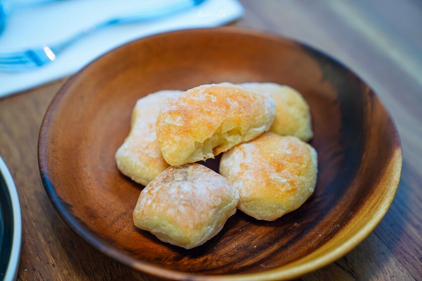 屏東縣潮州鎮【屏東潮州|美食】旅 X 潮州 Homestay & Café。採全預約制,屏東潮州透明屋咖啡廳,遠眺大武山美景