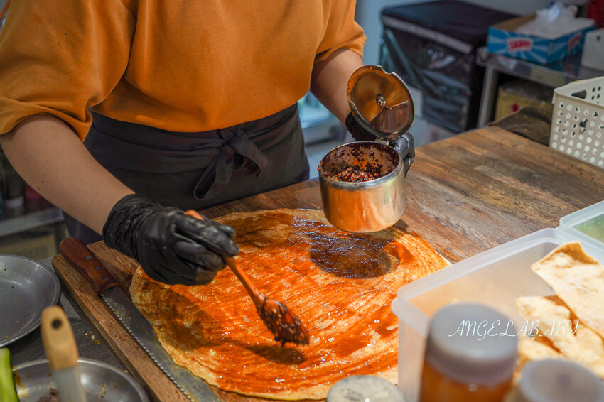 巷弄文青煎餅果子，下巴脫臼的爆料天津名物！一餐抵兩餐的划算～還可以外送