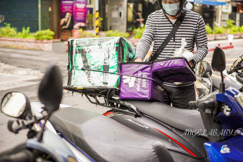 巷弄文青煎餅果子，下巴脫臼的爆料天津名物！一餐抵兩餐的划算～還可以外送