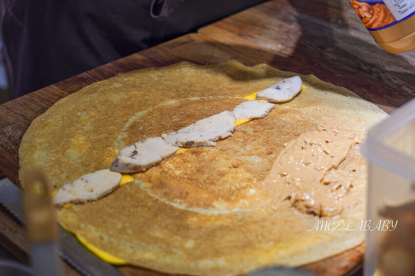 巷弄文青煎餅果子，下巴脫臼的爆料天津名物！一餐抵兩餐的划算～還可以外送