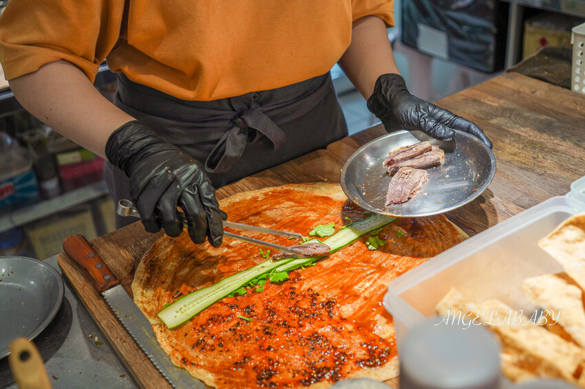 巷弄文青煎餅果子，下巴脫臼的爆料天津名物！一餐抵兩餐的划算～還可以外送