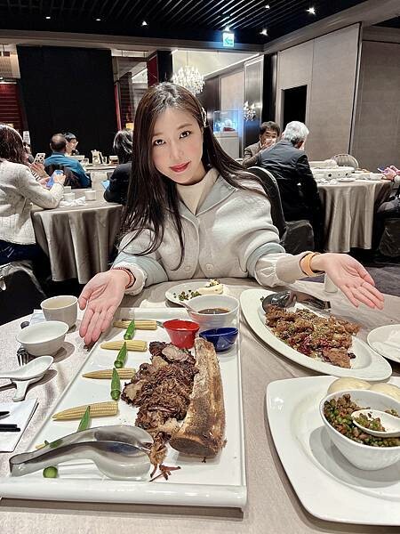 [大直美食] 奇岩一號-萬豪店 川湘料理餐廳 必點剁椒魚頭 稻香大地牛 台北中式料理 #大直劍南路站美食 @蛋寶