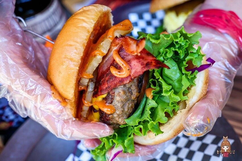 【台北美食】Retro House 美式餐廳，信義區美式漢堡推薦