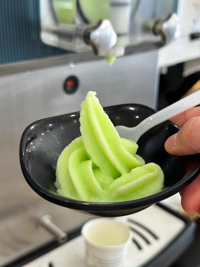 [台中沙鹿]京川鍋物 台中沙鹿店｜沙鹿店限定鍋物『蒜香爆蛤鍋』｜+$10元無鍋料換蔬菜｜涼麵、熟食周邊吃到飽｜內附菜單 - 萍姐愛分享