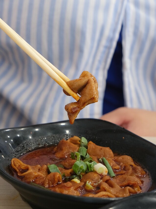 [台中沙鹿]京川鍋物 台中沙鹿店｜沙鹿店限定鍋物『蒜香爆蛤鍋』｜+$10元無鍋料換蔬菜｜涼麵、熟食周邊吃到飽｜內附菜單 - 萍姐愛分享