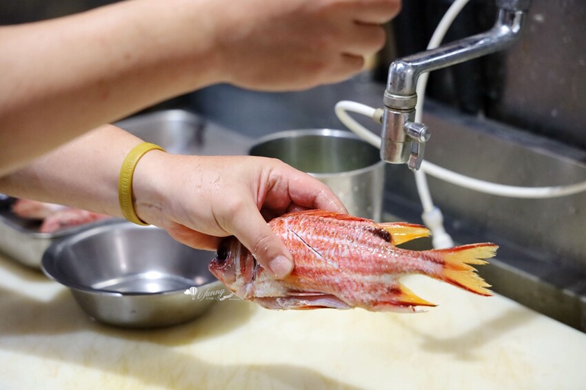 宜蘭縣礁溪鄉宜蘭無菜單料理 | 順惠日海 手釣漁獲 原形原味 職人30多年的堅持