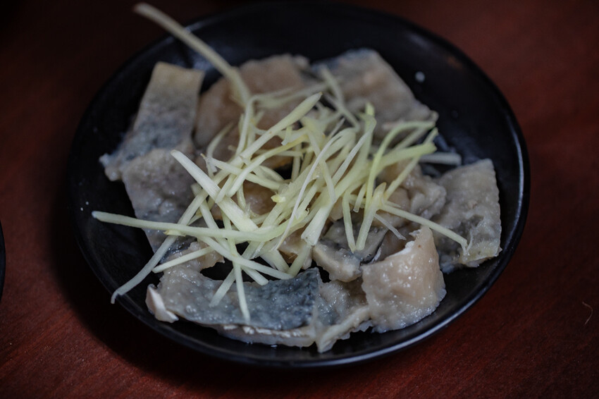鳳山兵仔市無名魚皮湯，在地人狂推美味秘境。