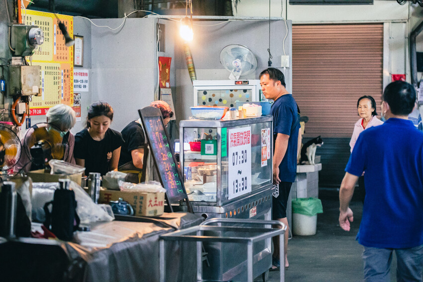 鳳山兵仔市無名魚皮湯，在地人狂推美味秘境。