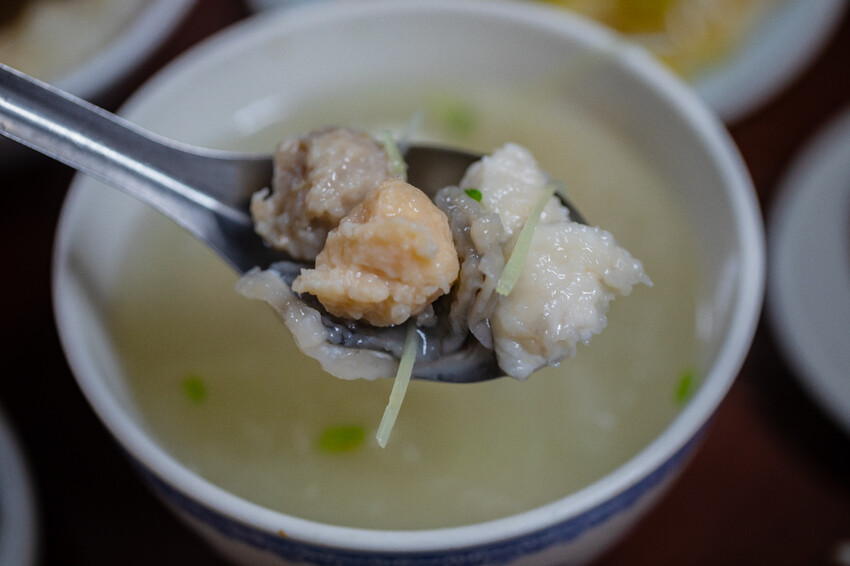 鳳山兵仔市無名魚皮湯，在地人狂推美味秘境。
