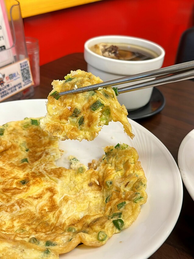 [台中南屯區] 炒飯超人公益店｜份量滿滿、好吃不膩口｜各式炒飯專門店｜內用冬瓜茶、檸檬水2款飲品喝到飽｜小菜超開胃｜內附完整菜單 - 萍姐愛分享