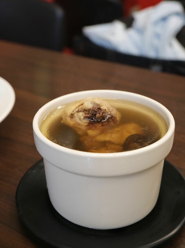 [台中南屯區] 炒飯超人公益店｜份量滿滿、好吃不膩口｜各式炒飯專門店｜內用冬瓜茶、檸檬水2款飲品喝到飽｜小菜超開胃｜內附完整菜單 - 萍姐愛分享