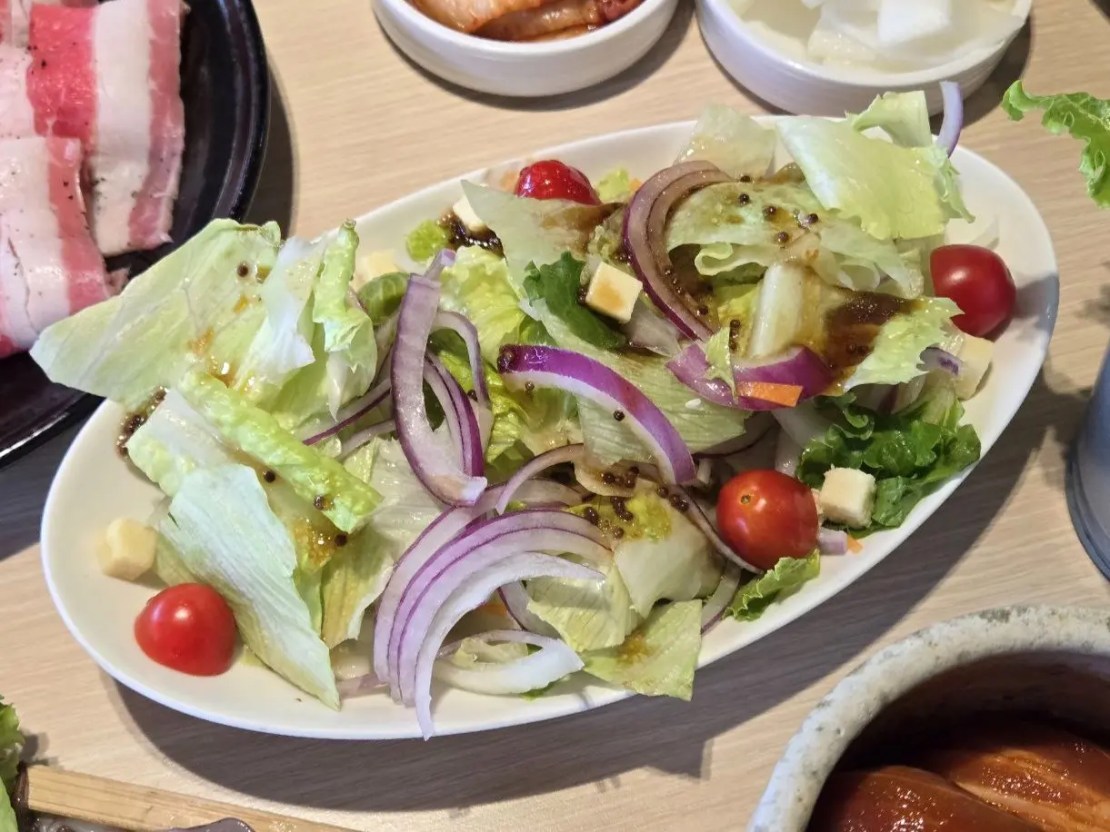 燒桶子｜秘製豬肉甕太銷魂！雙人套餐超澎湃！桃園燒肉推薦、桃園聚餐推薦、桃園美食推薦、桃園韓式推薦