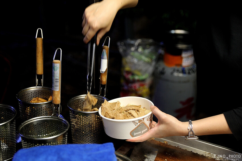 大溪手工烏龍豆干 蒜香撲鼻夠味!加上手工辣椒更對味 宵夜小酌神隊友