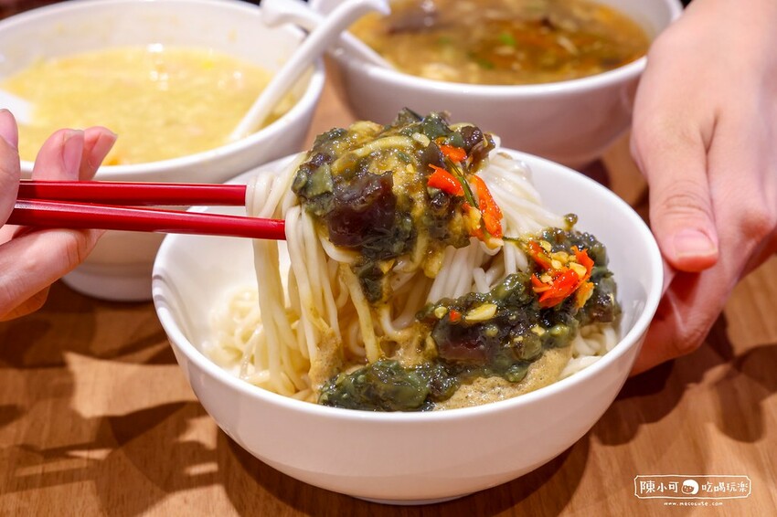 【台北美食】屋伴餃子WOOPAN,士林夜市好吃鍋貼水餃推薦!