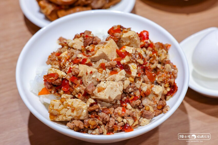 【台北美食】屋伴餃子WOOPAN,士林夜市好吃鍋貼水餃推薦!