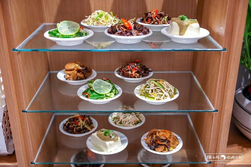 【台北美食】屋伴餃子WOOPAN,士林夜市好吃鍋貼水餃推薦!