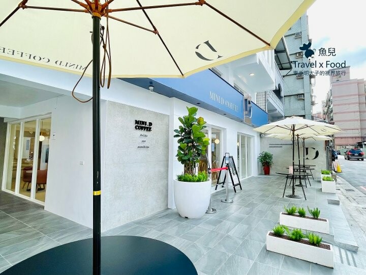 桃園市桃園區融合咖啡與藝文的舒適空間，附插座，不限時早午餐、輕食、飲品與點心，奈良美智大師作品展示廳，MINI.D COFFEE（桃園同德店） @魚兒 x 牽手明太子的「視」界旅行