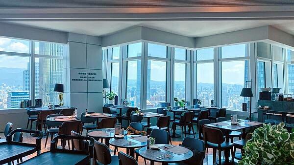 IMG_5558 (1).jpg IMG_5558 (1).jpg