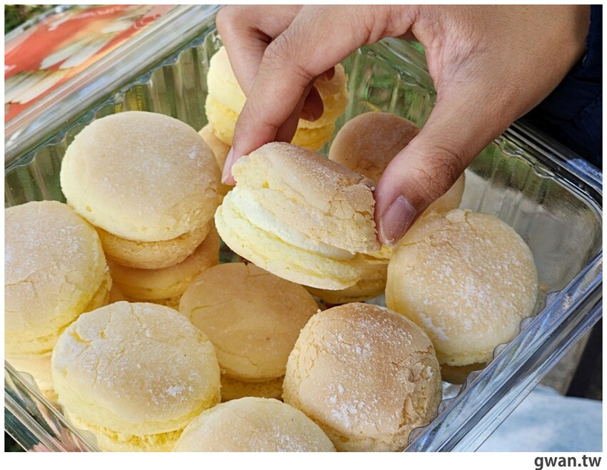 全台首間芝士燒快閃店,不到四小時就完售!老闆準備多一點啦~