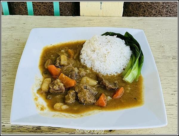 新北萬里 ‧ 樹下食光(童趣樹屋咖啡廳/簡餐/咖啡/甜點)