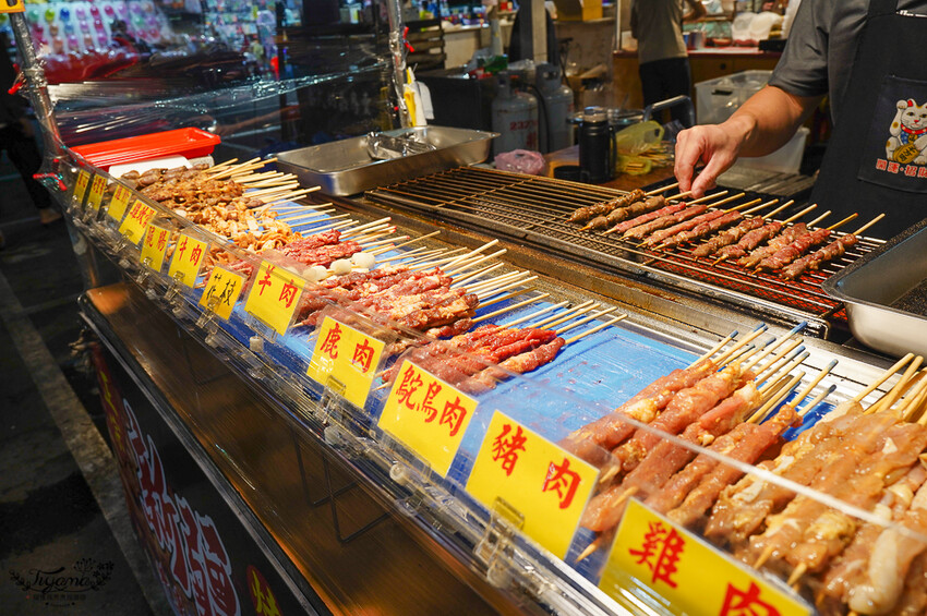 大益夜市：台南夜市4567來大益，南紡斜對面的好吃好玩的台南新夜市！！ @緹雅瑪 美食旅遊趣
