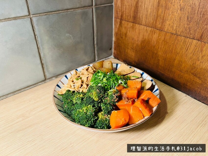 2023 新北板橋耶誕城周邊美食攻略01》今日子涼面 - 被涼麵耽誤的日式烏龍麵店 距離新北耶誕城僅5分鐘距離、冬天也會爆滿的府中站美食網美涼麵店 - 理智派的生活手札