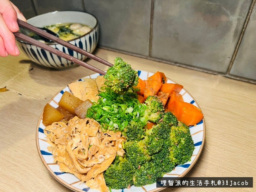 2023 新北板橋耶誕城周邊美食攻略01》今日子涼面 - 被涼麵耽誤的日式烏龍麵店 距離新北耶誕城僅5分鐘距離、冬天也會爆滿的府中站美食網美涼麵店 - 理智派的生活手札