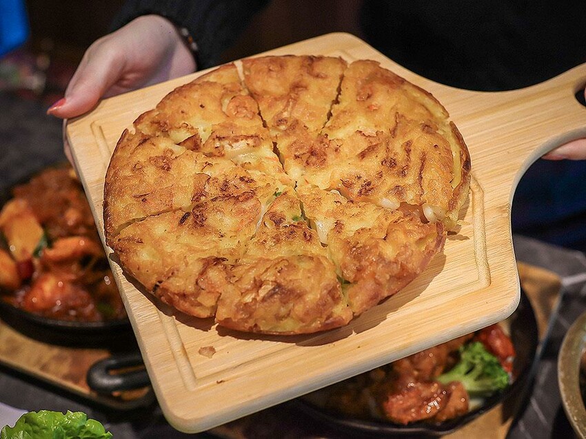 安妞韓國烤肉食堂 竹科人的私房韓式料理 店員桌邊代烤 春川辣雞、安東燉雞、拳頭飯都吃得到