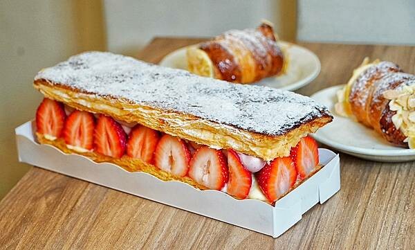 NewTro x Dessert 甜點咖啡-台中西區美食甜點